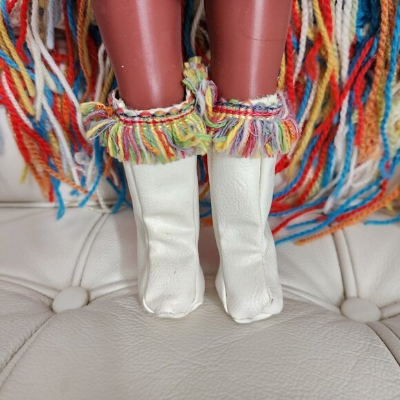 Vintage Regal Native American Doll Faux Doeskin Outfit Fringed Edges Sleepy Eyes - Picture 7 of 11